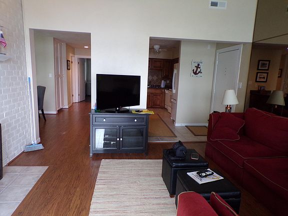 2nd image of 100 Dockside Cir Unit 212