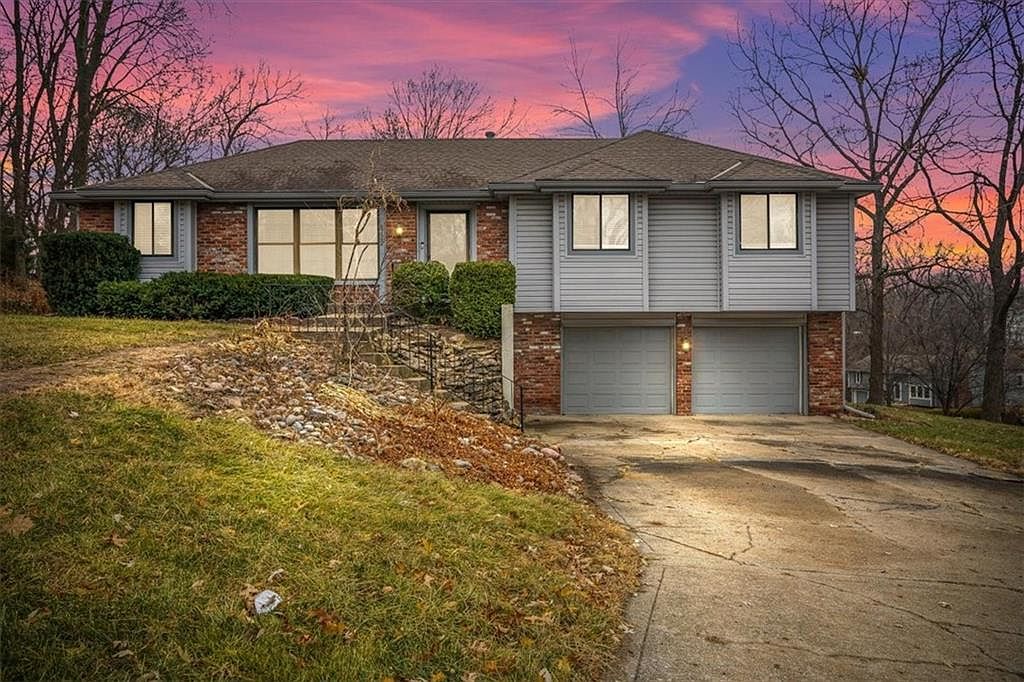 6722 N Mokane St, Kansas City, MO 64151 Zillow