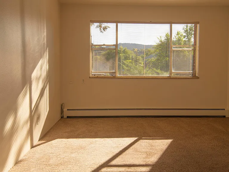 840 Plymouth Dr #203 — Photo 8