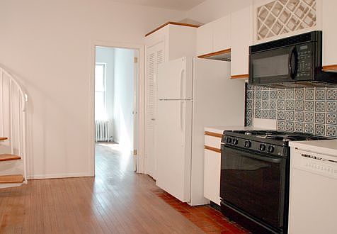 4th image of 1566 2nd Ave APT 5N