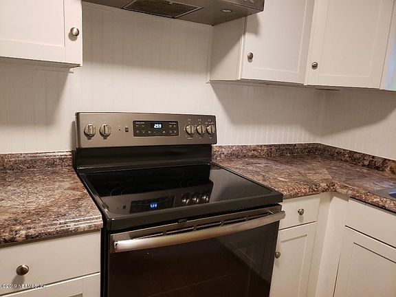 5th image of 166 W 66th St