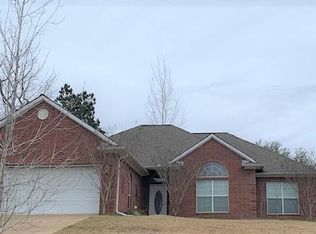 109 Sandstone Ln, Nacogdoches, TX 75965