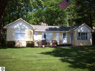 2051 Douglas Dr, Tawas City, MI 48763