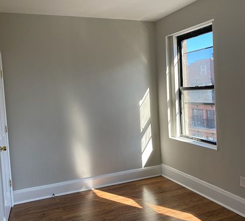 4th image of 220 Hanover St APT 23A