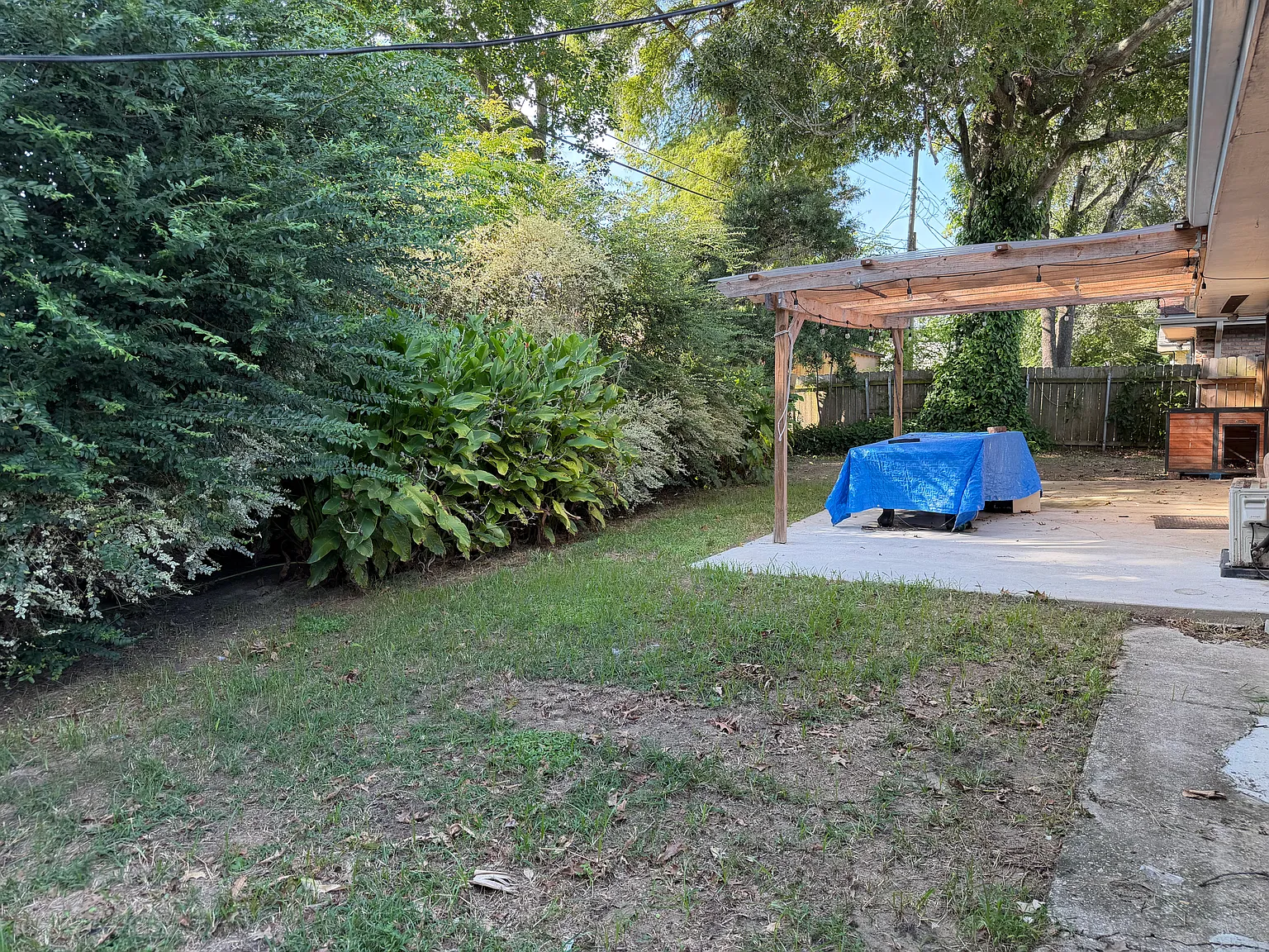3 bed, 1829 sqft, $1,950 — Photo 2