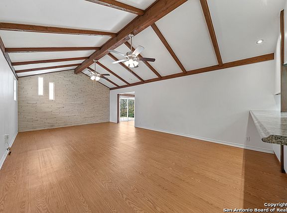4th image of 8015 Briaridge Dr