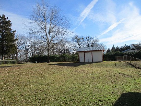 2nd image of 550 County Road 4218