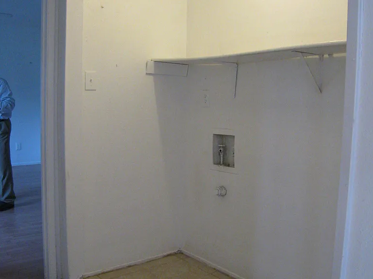 6705 Greenfield Dr — Photo 14