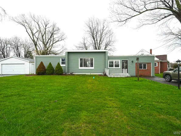 4791 Lake Shore Rd, Hamburg, NY 14075