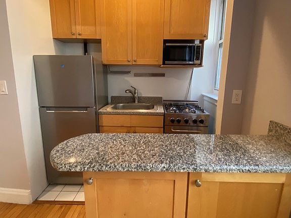 2nd image of 223 2nd Ave APT 3L
