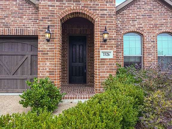 5th image of 1526 Derby Dr