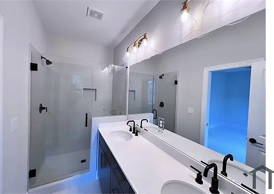 3 bed, 1500 sqft, $2,795 — Photo 4