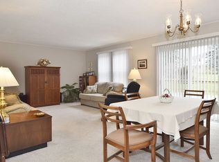 731 Bolinger St, Rochester Hills, MI 48307