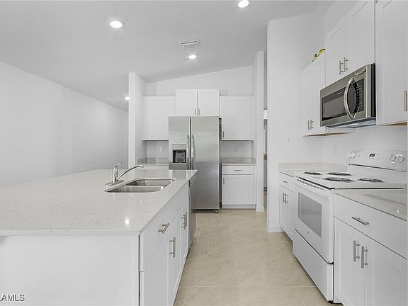 3rd image of 17331 Monte Isola Way