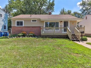 32225 Glen St, Westland, MI 48186