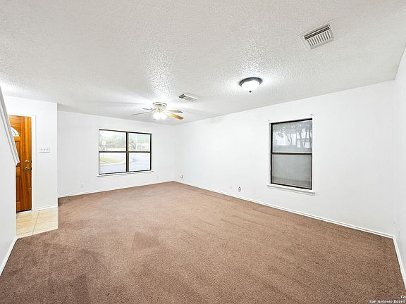4th image of 4951 Kenton Lake