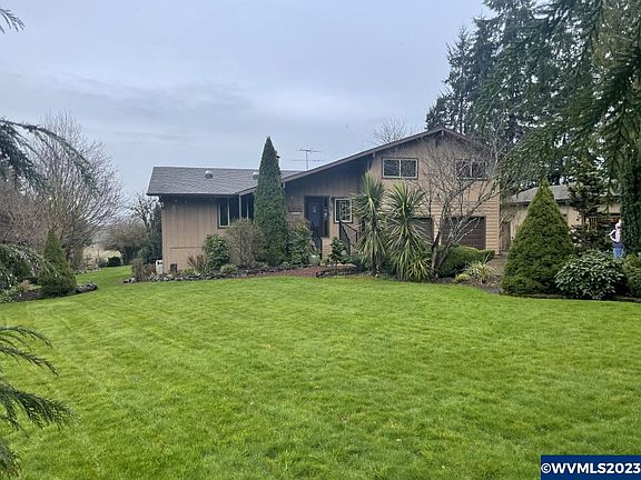3rd image of 5125 NW Crescent Valley Dr