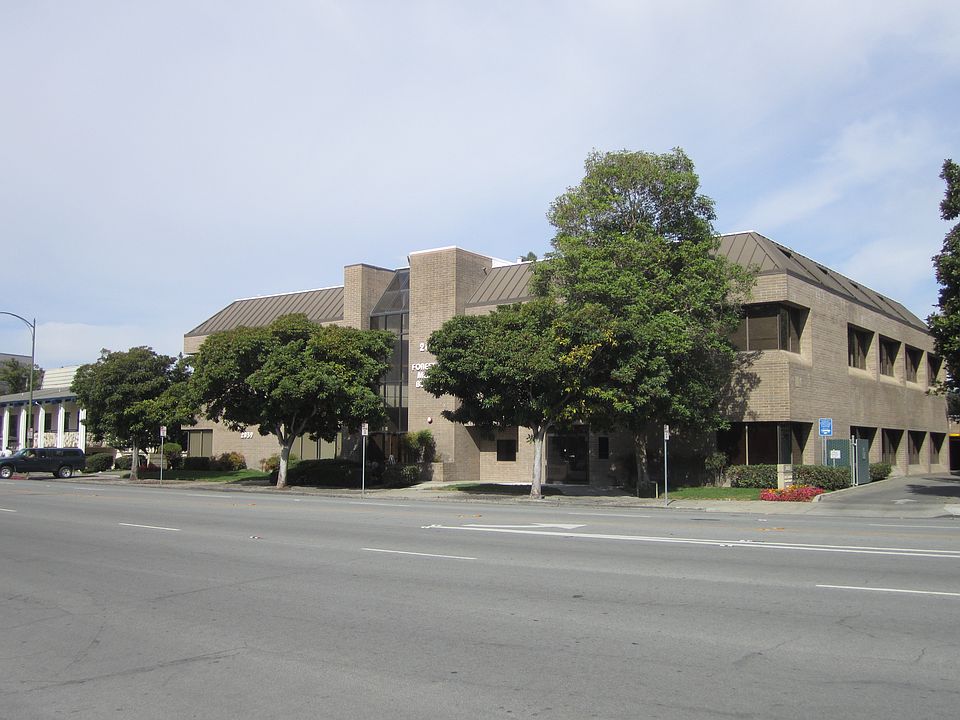 1st image of 2039 Forest Ave Ste 201