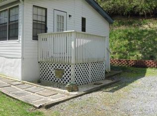 284 Jolee Dr, Vilas, NC 28692