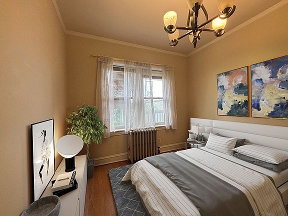 4th image of 2834 N Lockwood Ave #2C