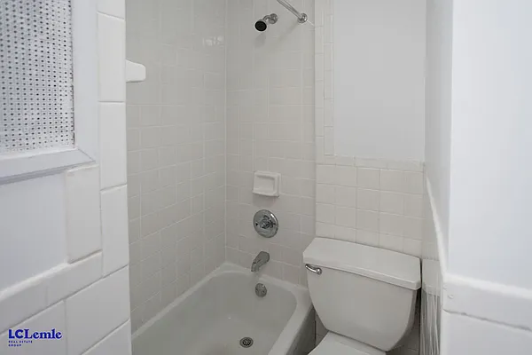 Rented by LC Lemle Real Estate Group | media 17