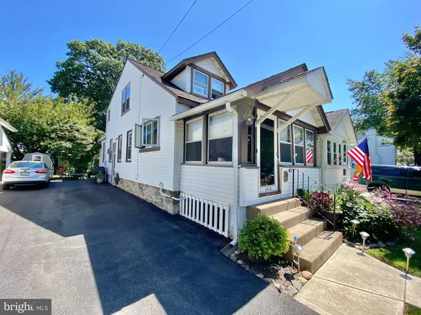 1419 Pennsylvania Ave, Prospect Park, PA 19076