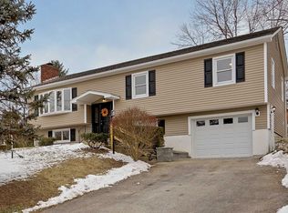 14 Balfour Dr, Wappingers Falls, NY 12590