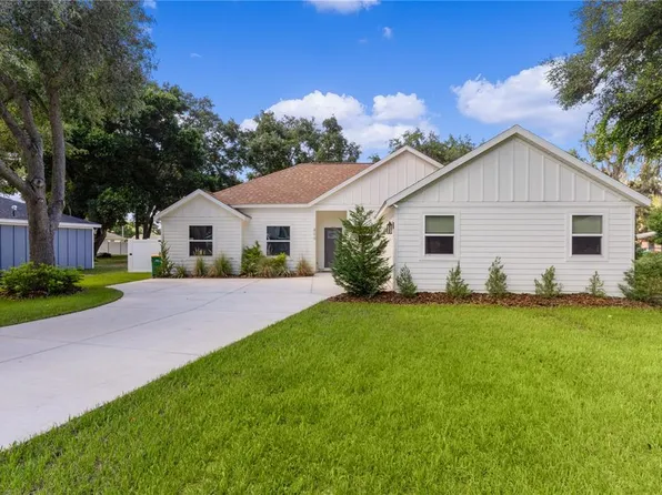 800 Deep Wood Ct, Fruitland Park, FL 34731