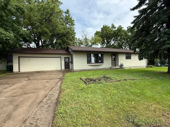 388 E Main St, Alden, MN 56009