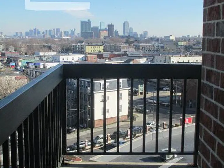 15 N Beacon St #503M — Photo 6