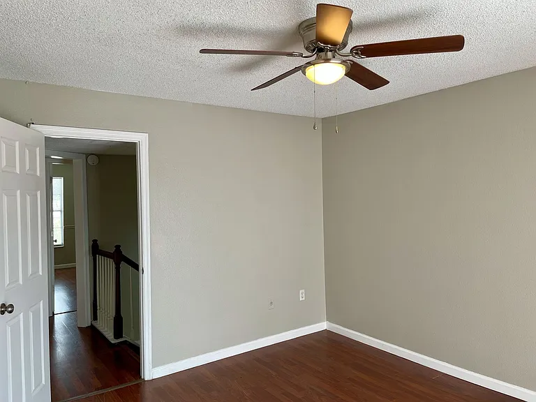 6083 S Village Cir — Photo 16