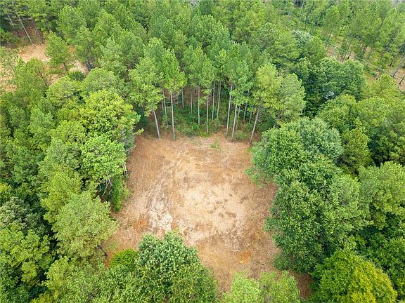 3rd image of 558 Iron Hill Rd #1