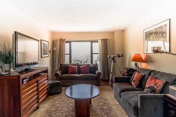Rented by Halstead Real Estate | media 14