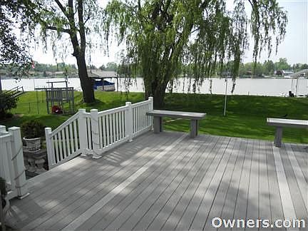 Composite Deck 17X19