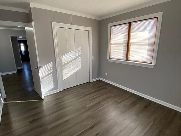 4th image of 17222 Park Ave