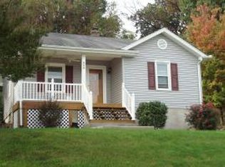 808 Hill Ave, Salem, VA 24153