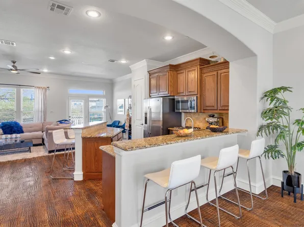 4041 Winsor Dr, Farmers Branch, TX 75244