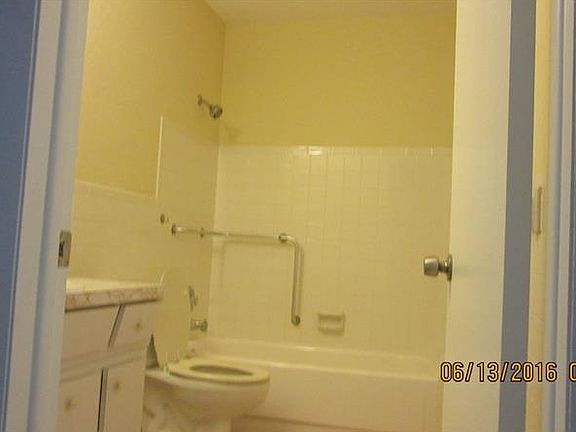 5th image of 2401 Franciscan Dr APT 19