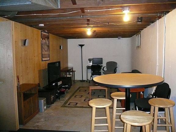 2nd image of 803 Ethel Ave