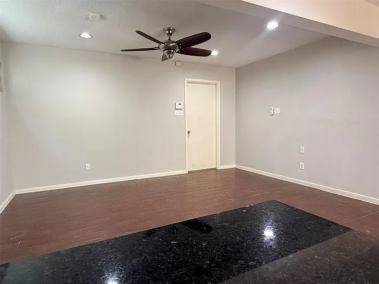 11318 Briar Forest Dr — Photo 7