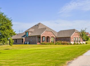 10901 Los Rios Dr, Fort Worth, TX 76179