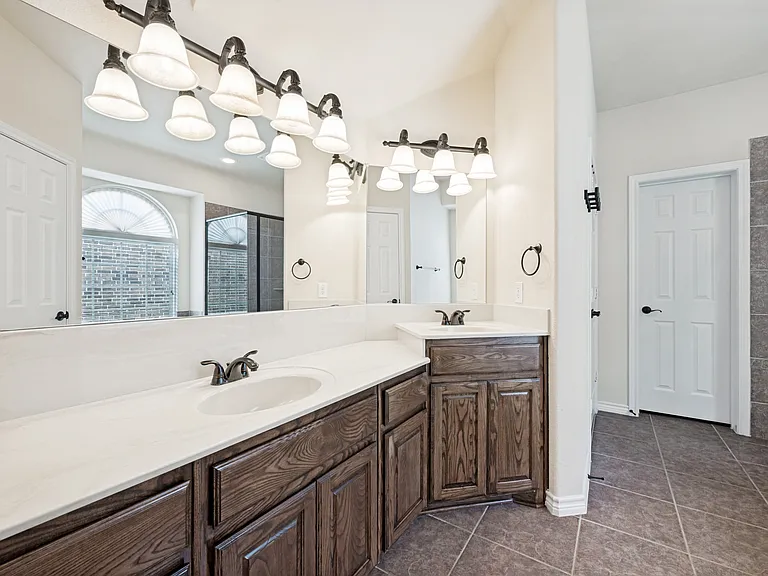13075 Janet Dr — Photo 18