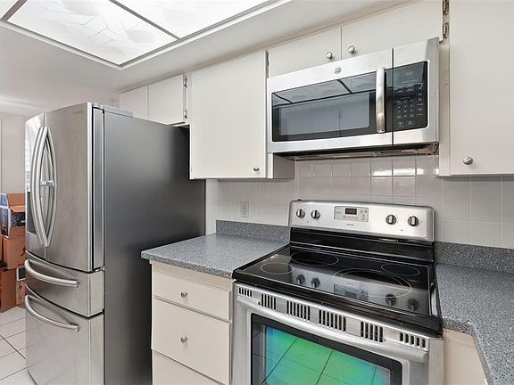 4th image of 2131 Ridge Rd S APT 99