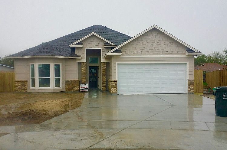 1st image of 946 Bramling Cir