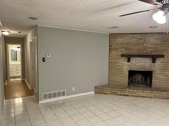 4th image of 304 E Bovell St