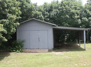 1512 County Road 4120, Atlanta, TX 75551