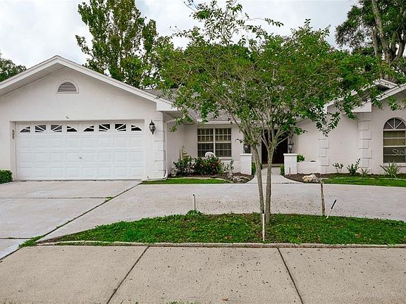 2nd image of 105 Tanglewood Ct