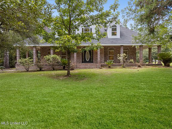 5th image of 16109 Roberts Rd