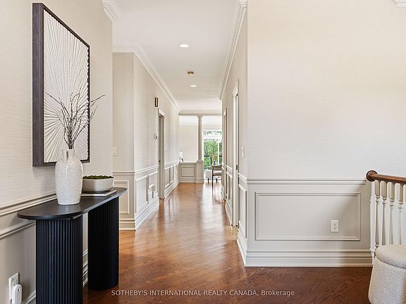5th image of 208 Muirfield Trl