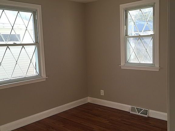 Second Bedroom (main floor)